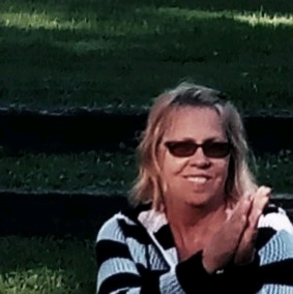 Meet your Posher, Karhy - Picture 1 of 1